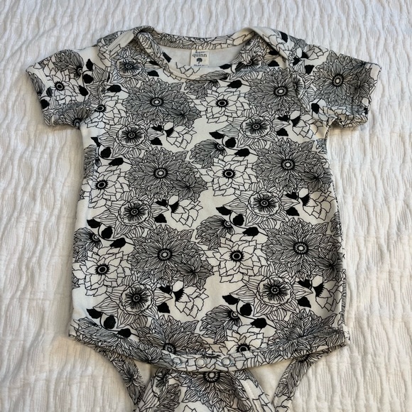 kate quinn Other - Floral Black and White Kids One Piece